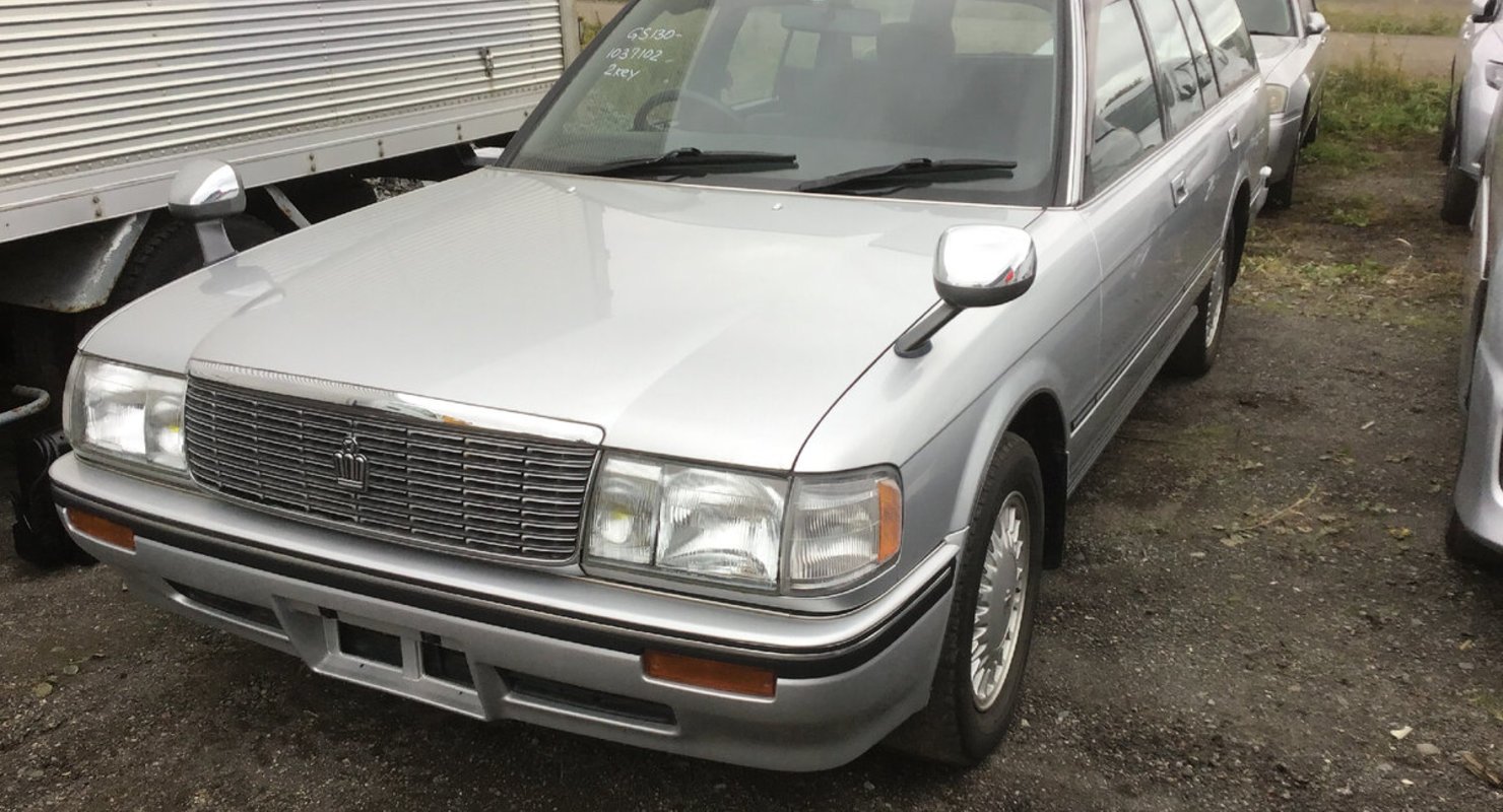 toyota crown s130 wagon