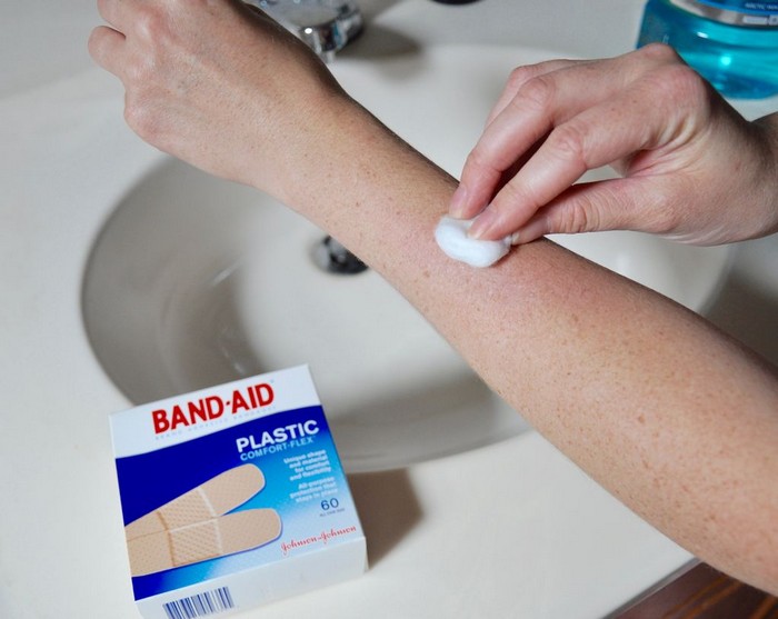 Не только свежее дыхание: 13 скрытых возможностей ополаскивателя для рта Не только свежее дыхание: 13 скрытых возможностей ополаскивателя для рта домашний очаг