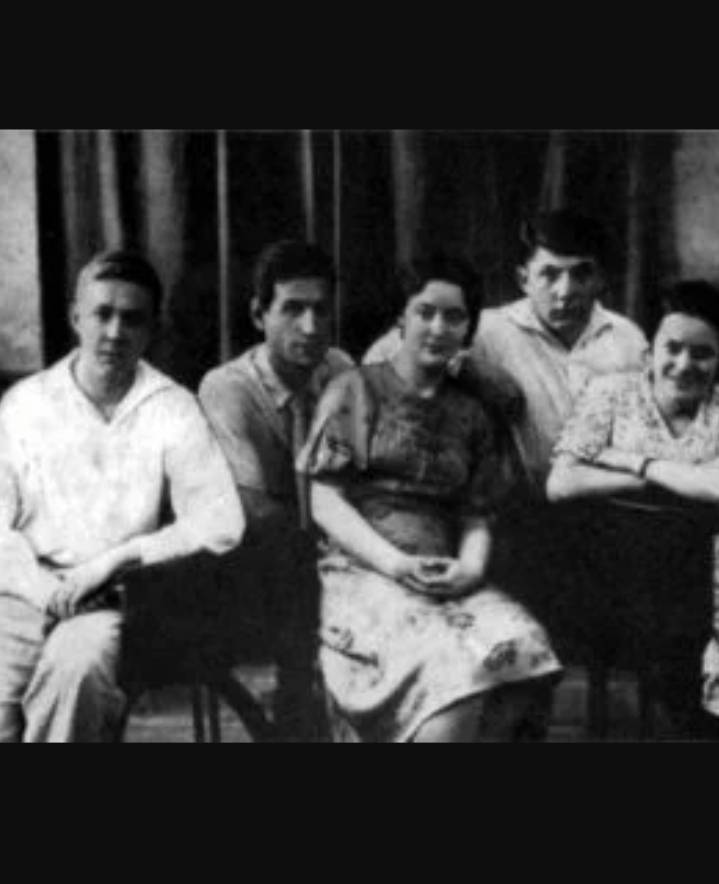 А. И. Солженицын. Косноязычный графоман с «говорящей» фамилией А. И. Солженицын. Косноязычный графоман с «говорящей» фамилией история