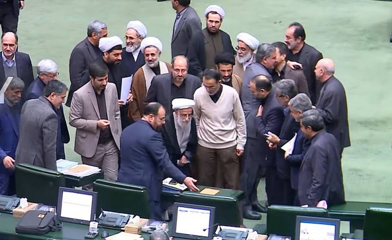 Вслед за Беларусью Россия может начать финансировать Иран