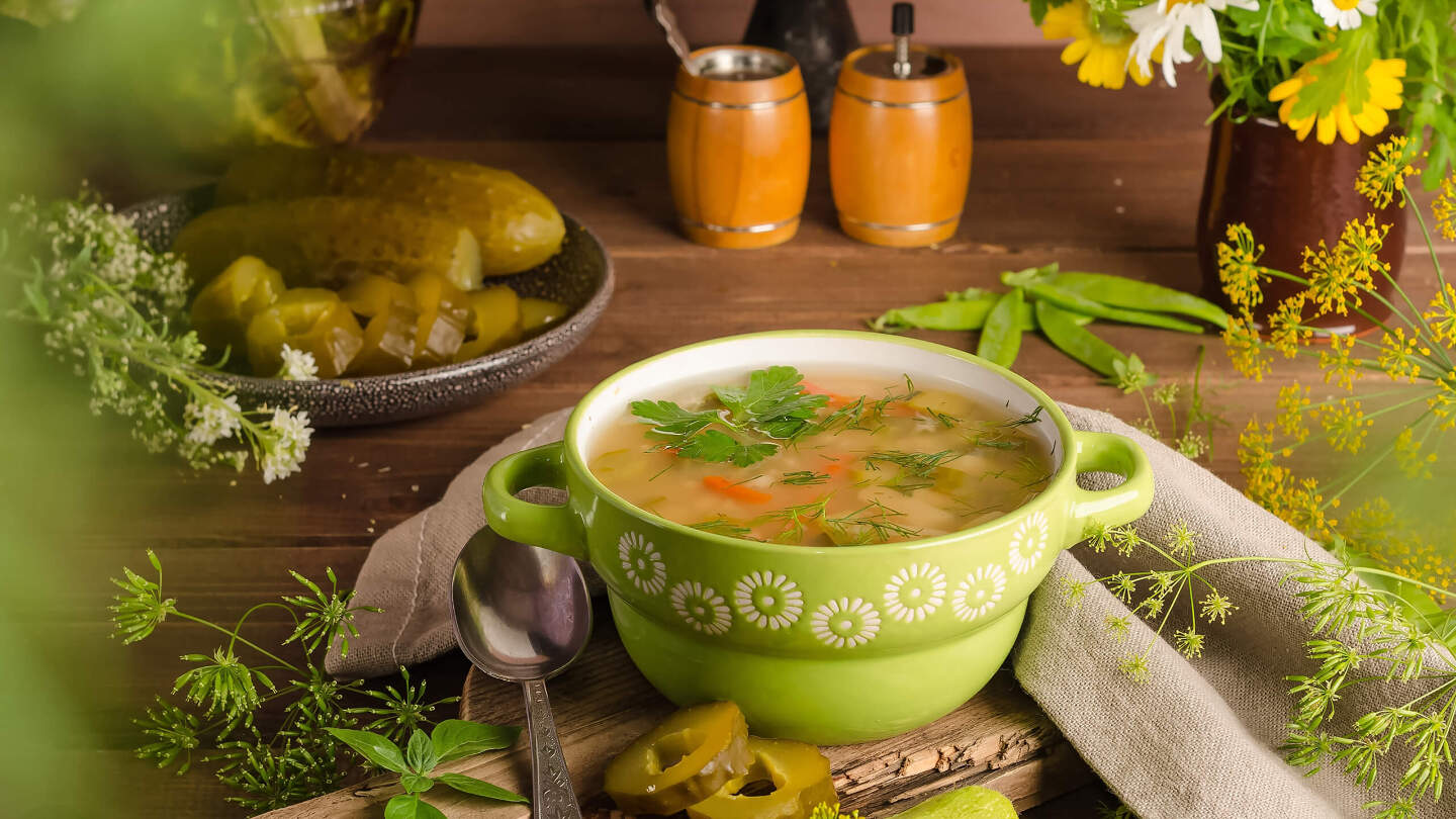 5  зимних супов: как согреваются от Грузии до Перу минут, кухни, бульон, добавить, перец, кипения, залить, блюдо, Варить, варить, следующие, снять, лПроцесс, водой, лавровый, символ, огурцы, рассол, Подавать, холодной