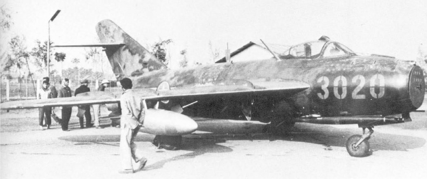 Легендарный ас-вьетнамец на советском МиГ-17 унижал американских пилотов
