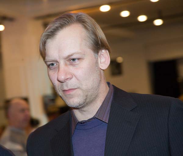 Актер Виктор Раков выдал дочь замуж