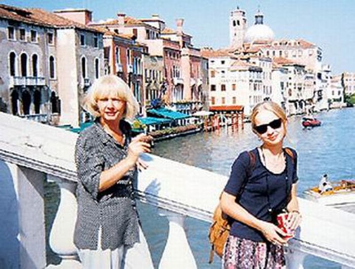 Лина Пакнене с дочерью Викой в Венеции | Фото: kino-teatr.ru