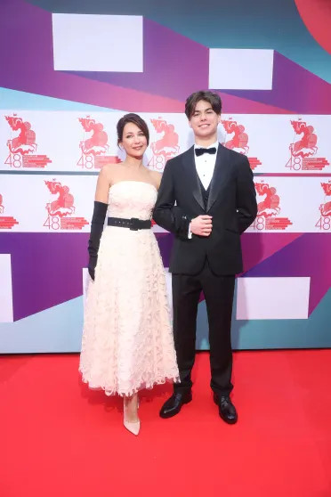 Екатерина Климова вышла в свет с 19-летним сыном от Игоря Петренко Климова, сыном, Петренко, которые, Матвей, МатвеемЕкатерина, Екатерина, соцсетях, через, также, брака, после, Екатерины, обоих, родителей, бывшего, вышла, Московского, осенью, дебютировал