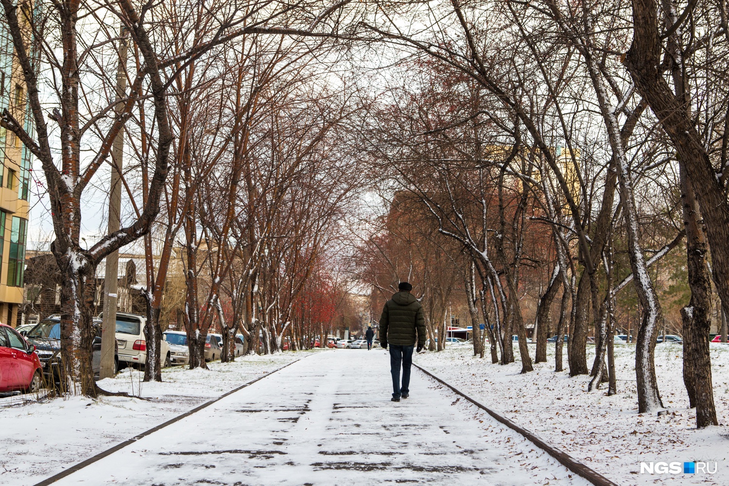 Самая поздняя зима. Первый снег в Новосибирске. Ноябрь в городе. Первый снег в городе. Ноябрь первый снег в городе.