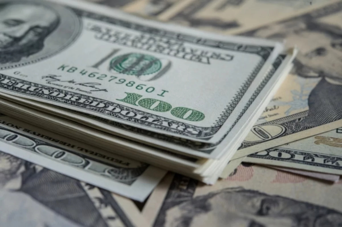 Bloomberg: конфискация активов РФ США провоцирует риски для доллара