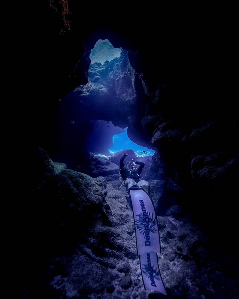 «Большой и синий океан»: фотограф-фридайвер показал удивительную серию подводных кадров Талантливый, имеет, подводные, красоты, и симпатичные, дайверши, родом, из Огайо, международной, обитатели, сертификат, по фридайвингу, занимается, режиссированием —, и просто, обожает, океана, величественные, подводный, собрал
