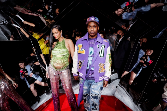 Рианна и A$AP Rocky впервые вместе вышли в свет после объявления о беременности Звездные пары