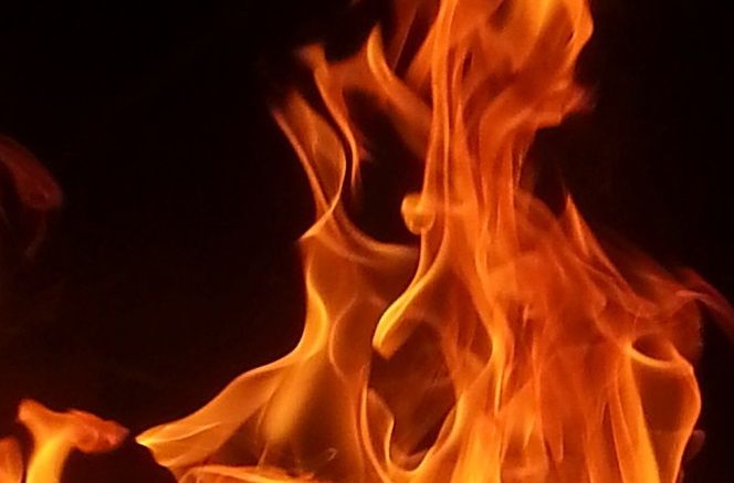 Площадь пожара на истринском складе Ozon возросла до 50 тыс. кв. м