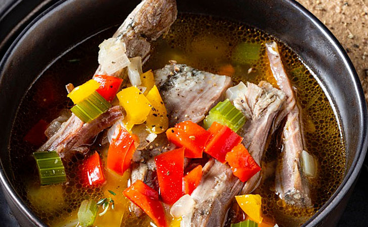 Рецепт рагу из ребрышек и овощей: заменит и суп, и второе - похожая новость на Toplenta