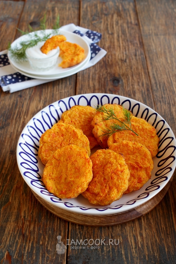 Фото диетических морковных котлет, приготовленных в духовке