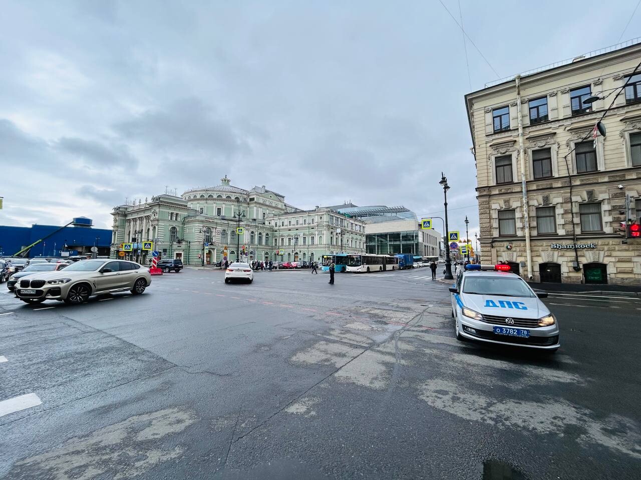 В Петербурге водителя лазурного автобуса, улетевшего в Мойку, задержали