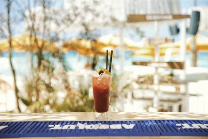 Топ 10: Самые экстравагантные пляжные бары Средиземноморья 