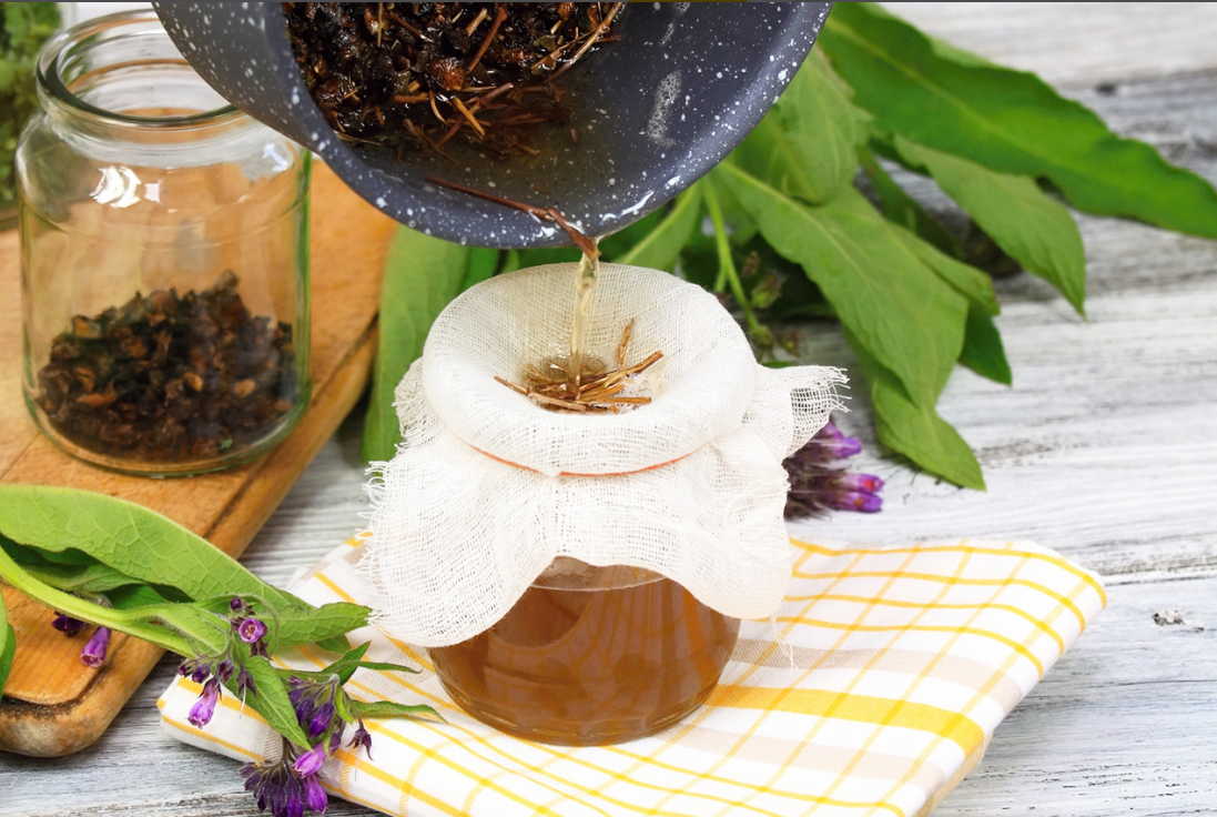 Простой настойкой избавилась от сильных болей в сердце