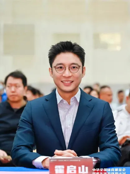 Нарана Эрдынеева и Эрик Фок: слухи о романе бурятской модели и наследника миллиардера нарана эрдынеева, эрик фок, знаменитости, роман, модель, актриса, бурятия, гонконг, миллиардер, светская хроника