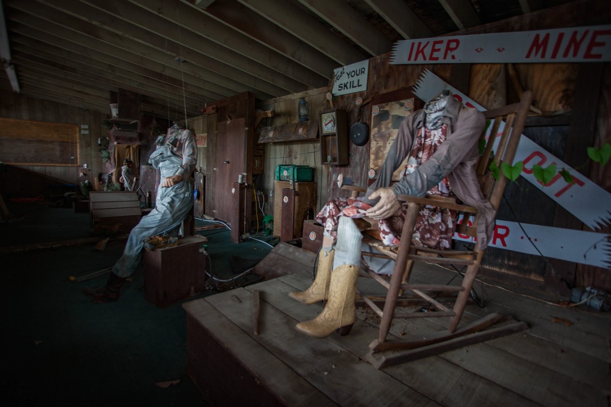 Парк аттракционов «Дикий Запад» в Северной Каролине, который не щадит время заброшки,США