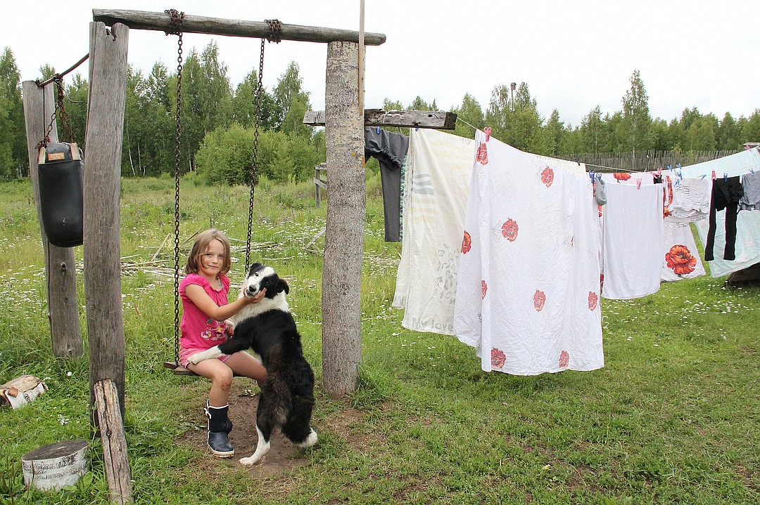 Больше всего в семье Фоминых гостям радуется 7-летняя Вика Фото: Роман ИГНАТЬЕВ
