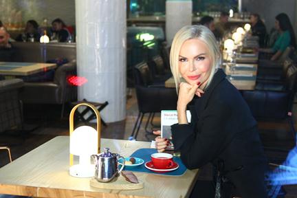 В клипе Мота и Валерия Меладзе главную роль исполнила Алиса Лобанова