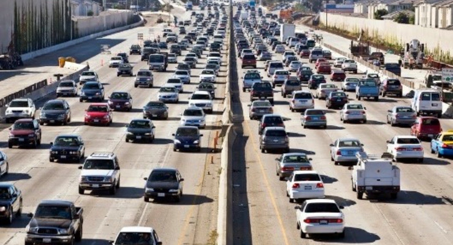 США планирует к 2030 году полностью перейти на электромобили