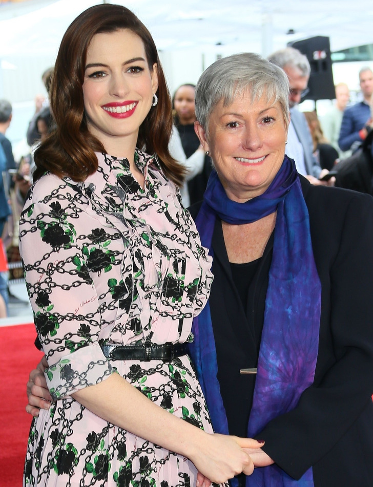 Знаменитости и их мамы, которые составили им компанию на красных дорожках