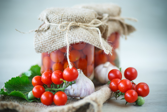 Солнце в банке: 10 рецептов засолки помидоров на любой вкус вкусные новости,заготовки,консервируем,кулинария,рецепты