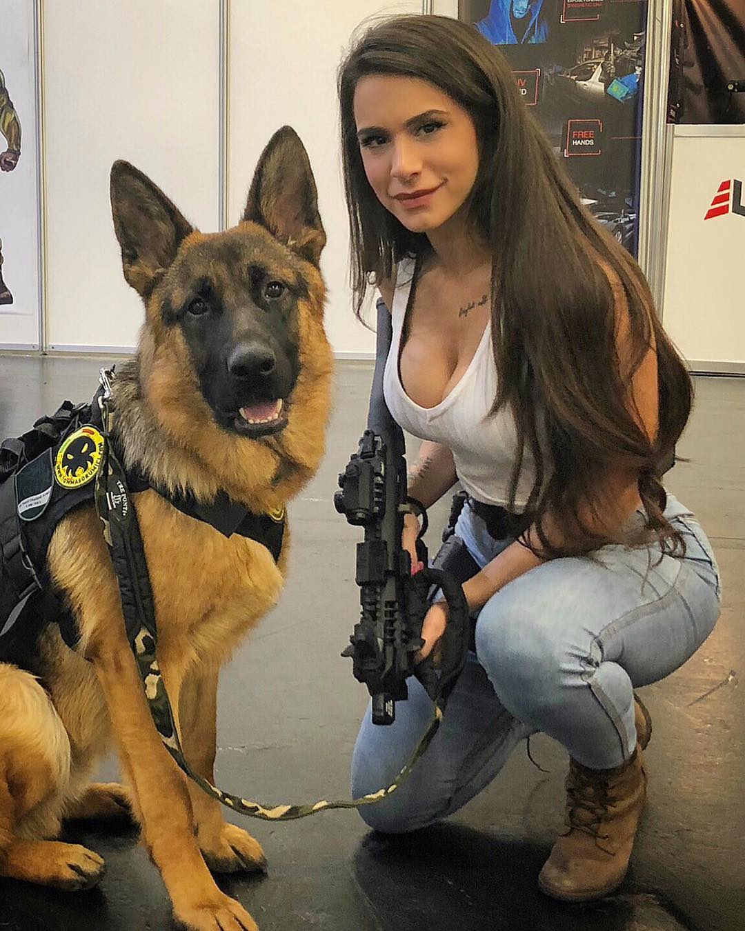 «Королева оружия» из Израиля «Королева оружия» из Израиля женщины,Израиль,оружие