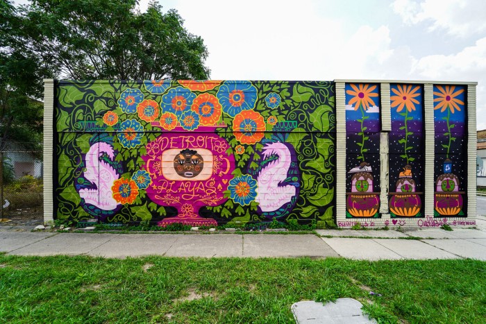 Фестиваль стрит арта для цветных художников BLKOUT Walls