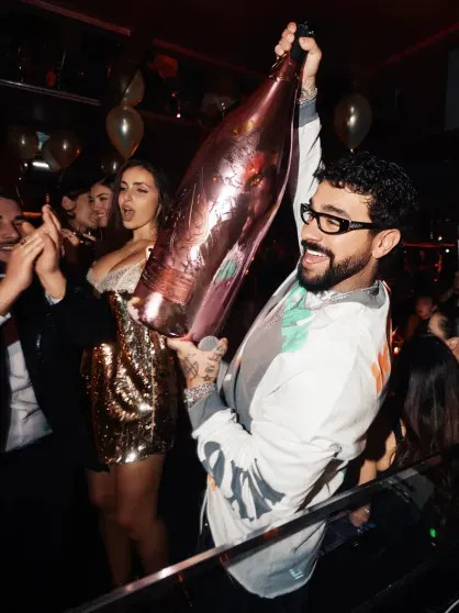 Тимати вышел в свет с матерью своего ребёнка Валентиной Ивановой после слухов о его измене Иванова, Тимати, Валентина, после, появилась, ИвановаТимати, видели, рэпера, возлюбленного, также, рождения, вместе, Валентине, почему, сразу, почти, усилилось, Шишкова, Недовольство, Анастасия