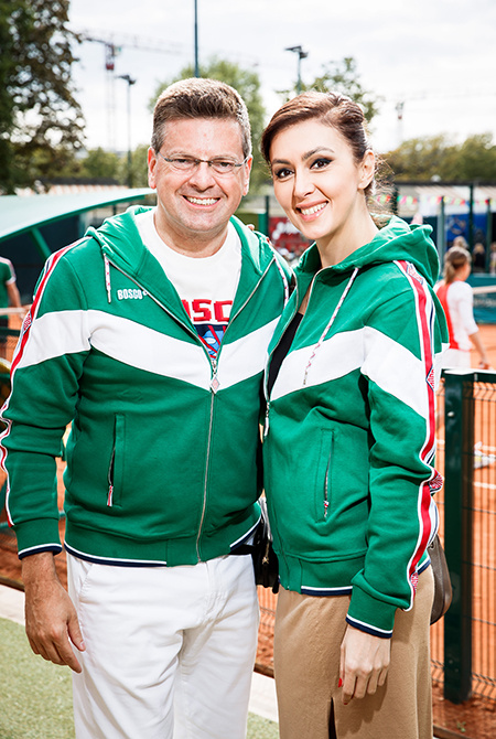 Резо Гигинеишвили с невестой, экс-женой и старшей дочерью на теннисном турнире Стиль жизни,Благотворительность