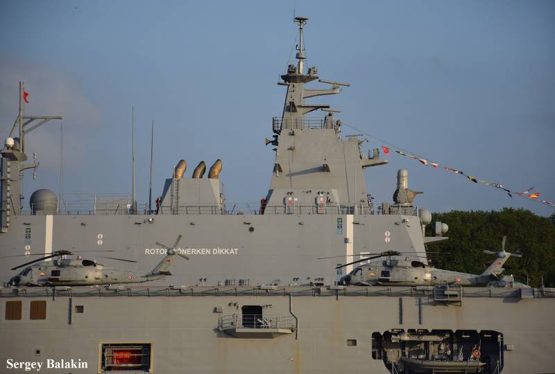 «Флагман Эрдогана» в Стамбуле вмф