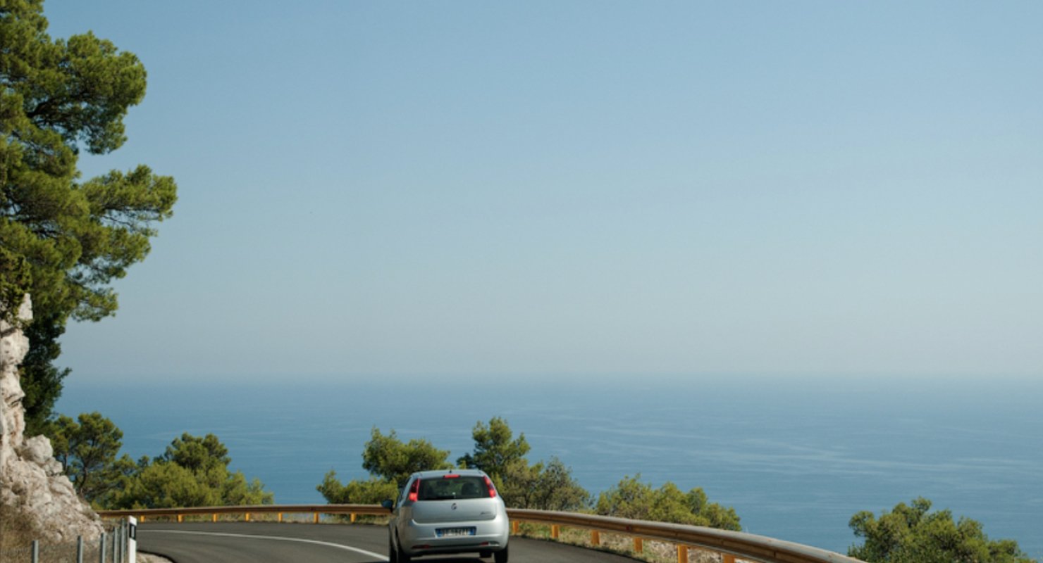 «Ни гвоздя, ни жезла». Для чего это говорят водителям, которые отправляются в путь