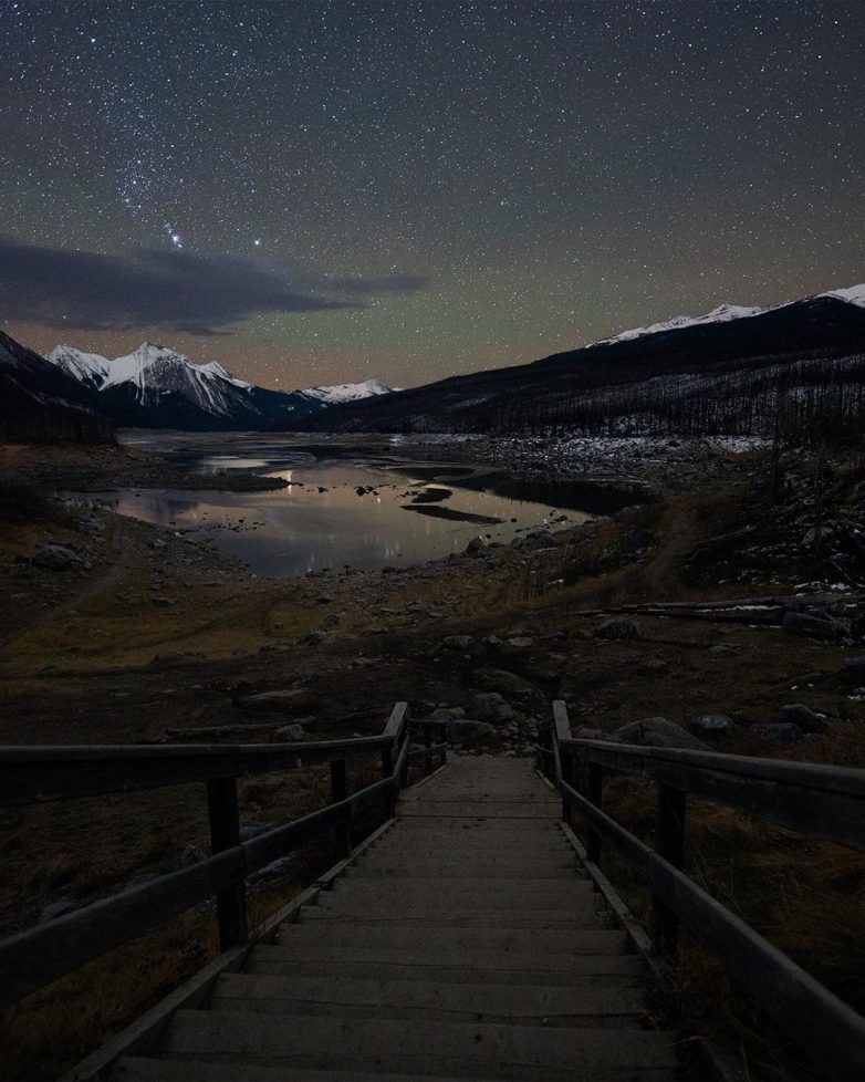 Мир под звёздами Мир под звёздами звезды,мир