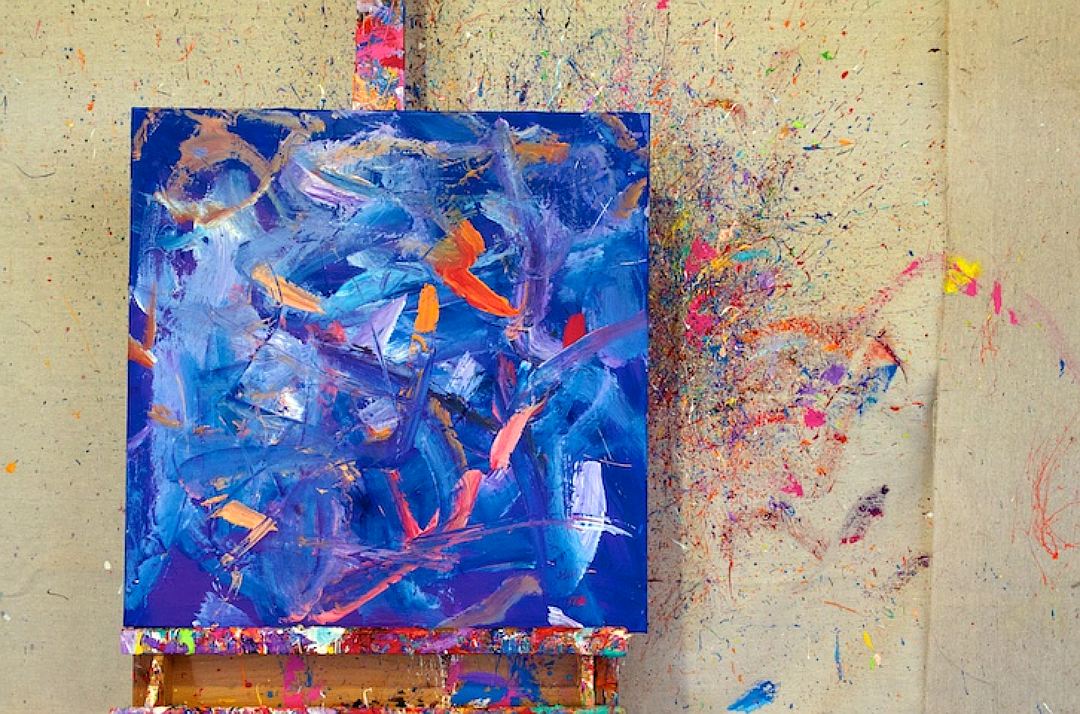 Одна из картин за авторством жеребца. ФОТО paintedbymetro.com