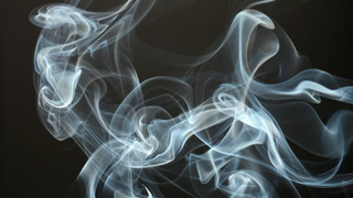 Дым / Фото: unsplash.com / Thomas Stephan