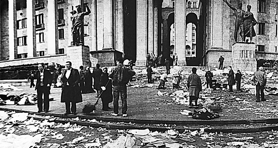 Кукловоды массовых протестов