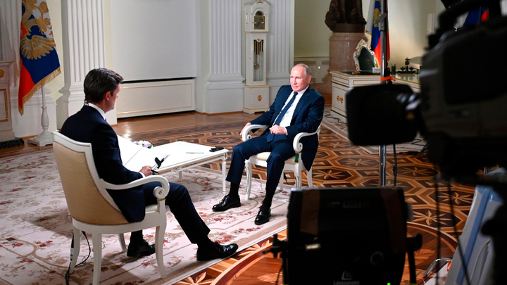 "Обманули дурачка на четыре кулачка". Путин объяснил, почему не сделает ошибки Горбачёва