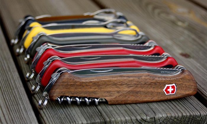 Было два производителя оригинальных ножей. /Фото: ua-victorinox.com