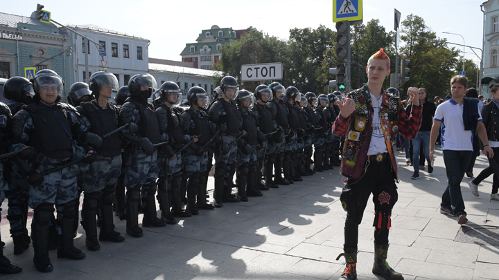 Гомоэротическая революция на День города Гомоэротическая революция на День города россия
