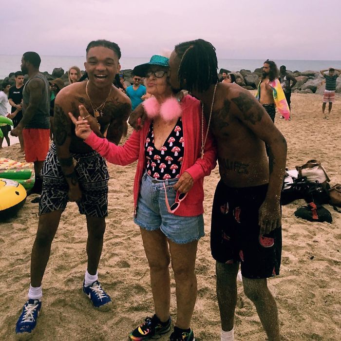 88-летняя бабушка модель