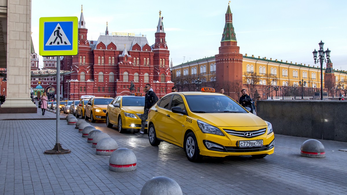 От 30 до 80: сколько можно заработать на автомобиле в Москве и регионах