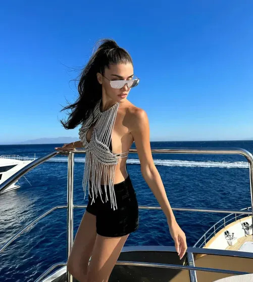 Прокуратура Стамбула выдала ордер на арест звезды сериала 