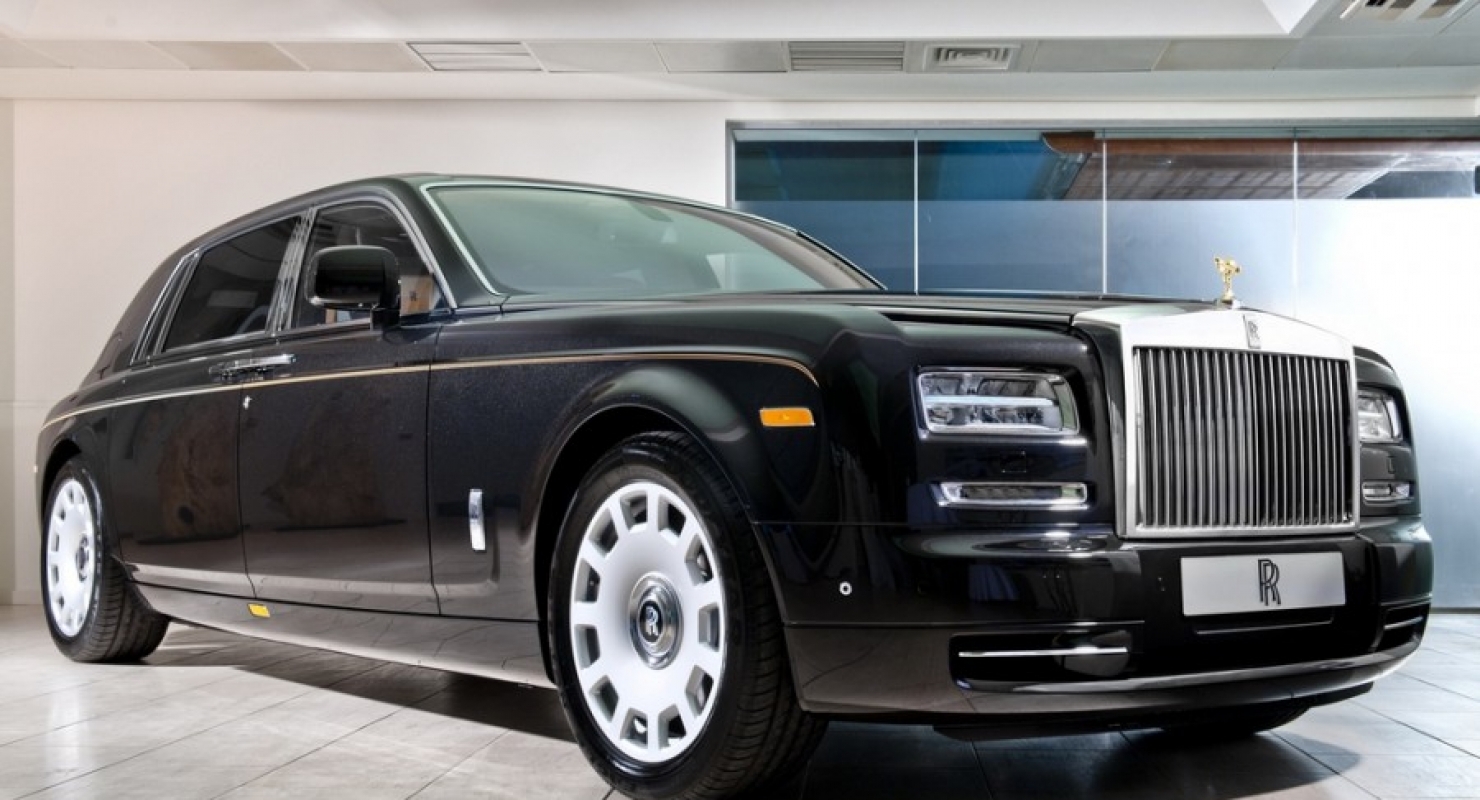 Дайджест: Единственный Rolls Royce Phantom Syntopia, рекорды Great Wall и «кросс» Denza N7 Автоновинки
