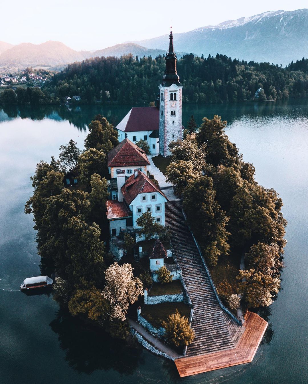 Классные снимки из путешествий фотографа, доказывающие, что Земля — лучшее место во Вселенной! Даниэль, фокусируется, Читать, подписчиков, более, в Instagram, делится, работами, Своими, фотографии, пейзажной, путешествиях, основном, Германия, Шумахер, Бонне, проживающий, время, настоящее, дрона