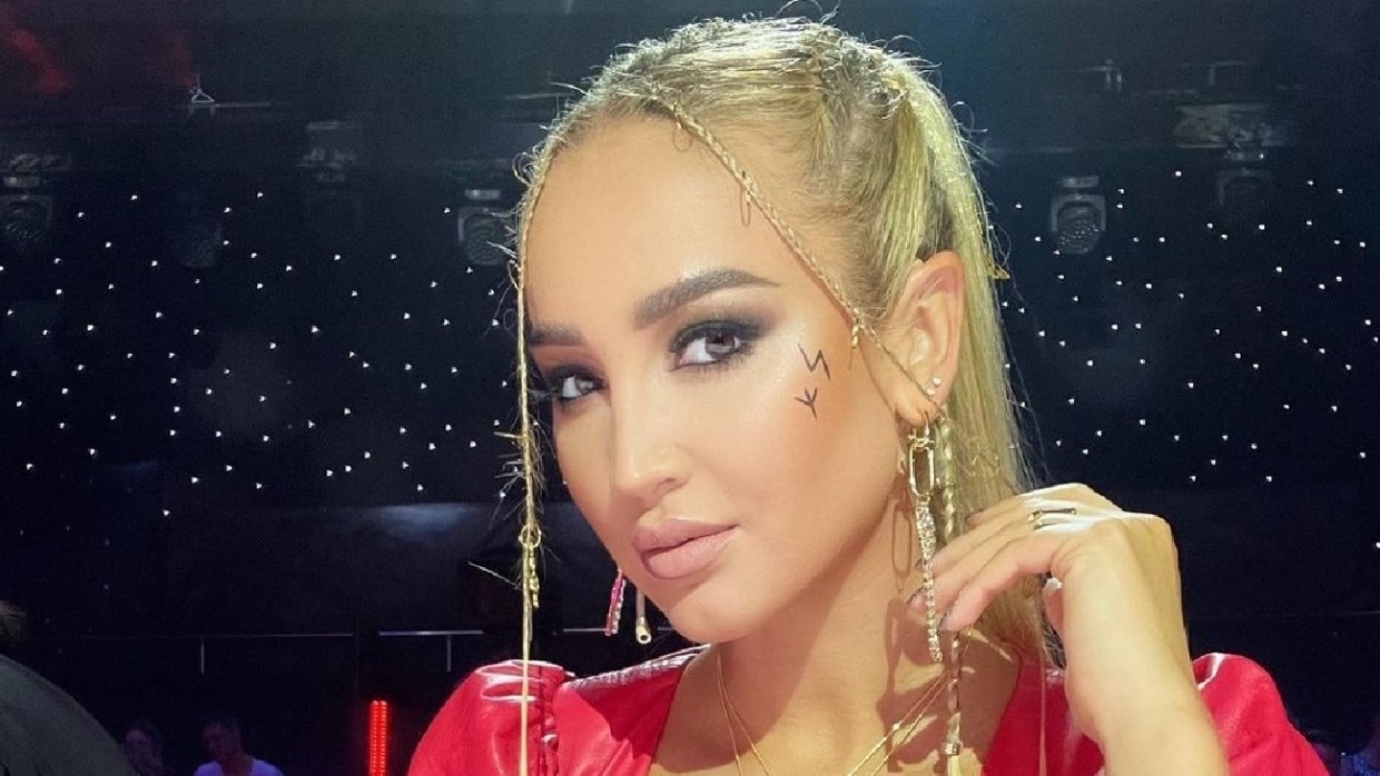 Май Абрикосов призвал родных Бузовой отправить ее на лечение