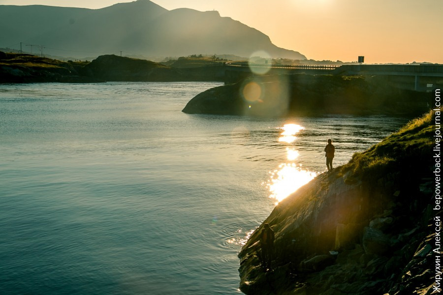 Как прокатиться по самой дорогой стране мира и не остаться без штанов? Как прокатиться по самой дорогой стране мира и не остаться без штанов? авто и мото,путешествия