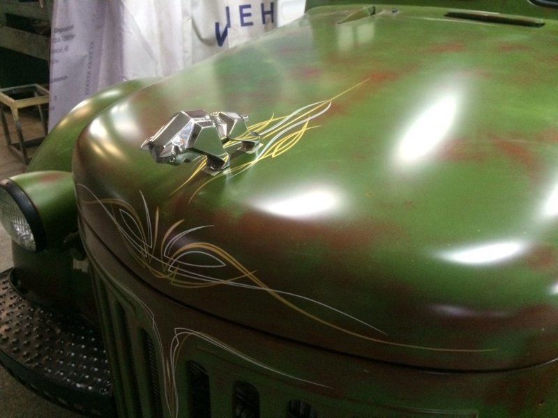 Перевоплощение старого МАЗа в хот-род на базе внедорожника Chevrolet Перевоплощение старого МАЗа в хот-род на базе внедорожника Chevrolet