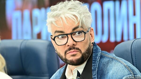 «Немного заплыл»: Киркоров получил предложение о новой пластике