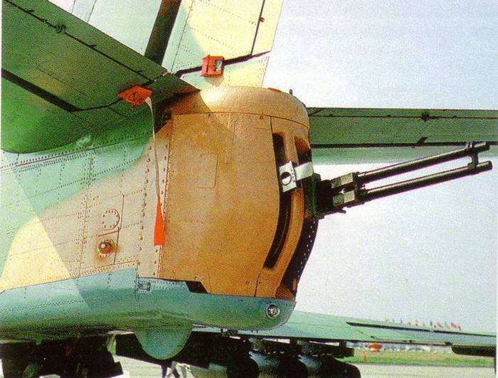 Советский тяжёлый штурмовик Ил-102 (более полная статья) военная авиация, СССР, самолет, Ил-102, история, видео, длиннопост