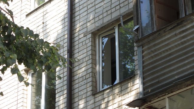 Разбитое окно. Белгород, 03.07.2022 г.